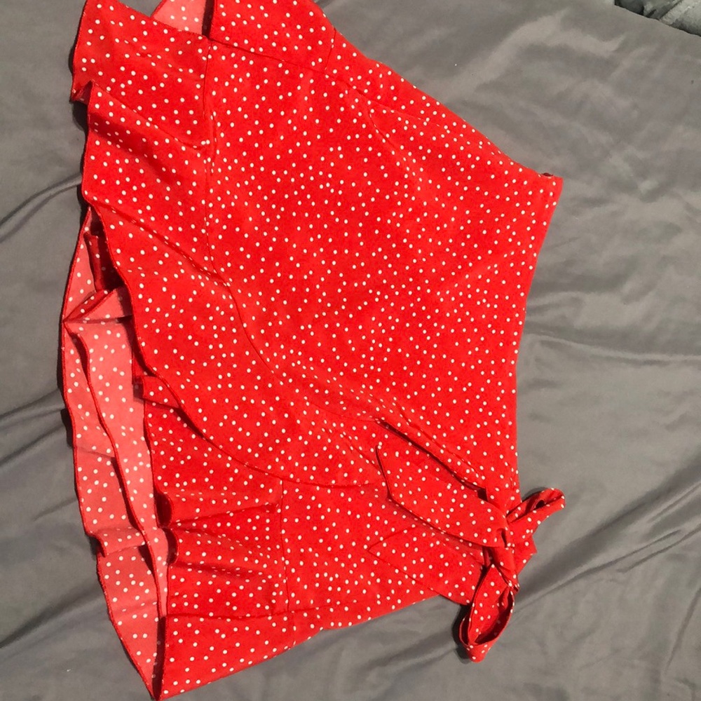 Women’s skort (skirt/shorts)